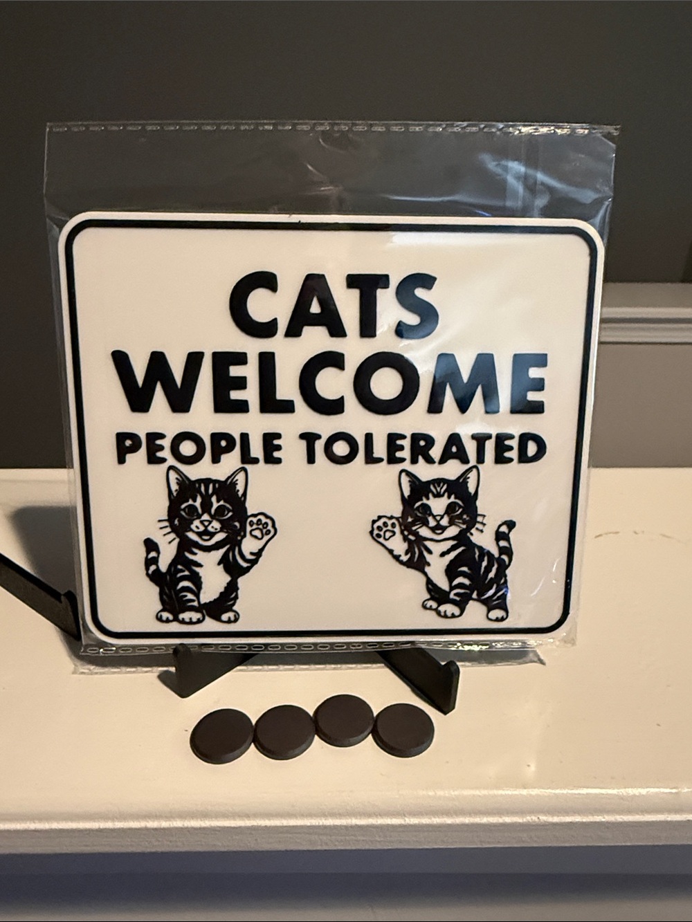Cats Welcome Black & White Cat Sign - Pets Cat Decor